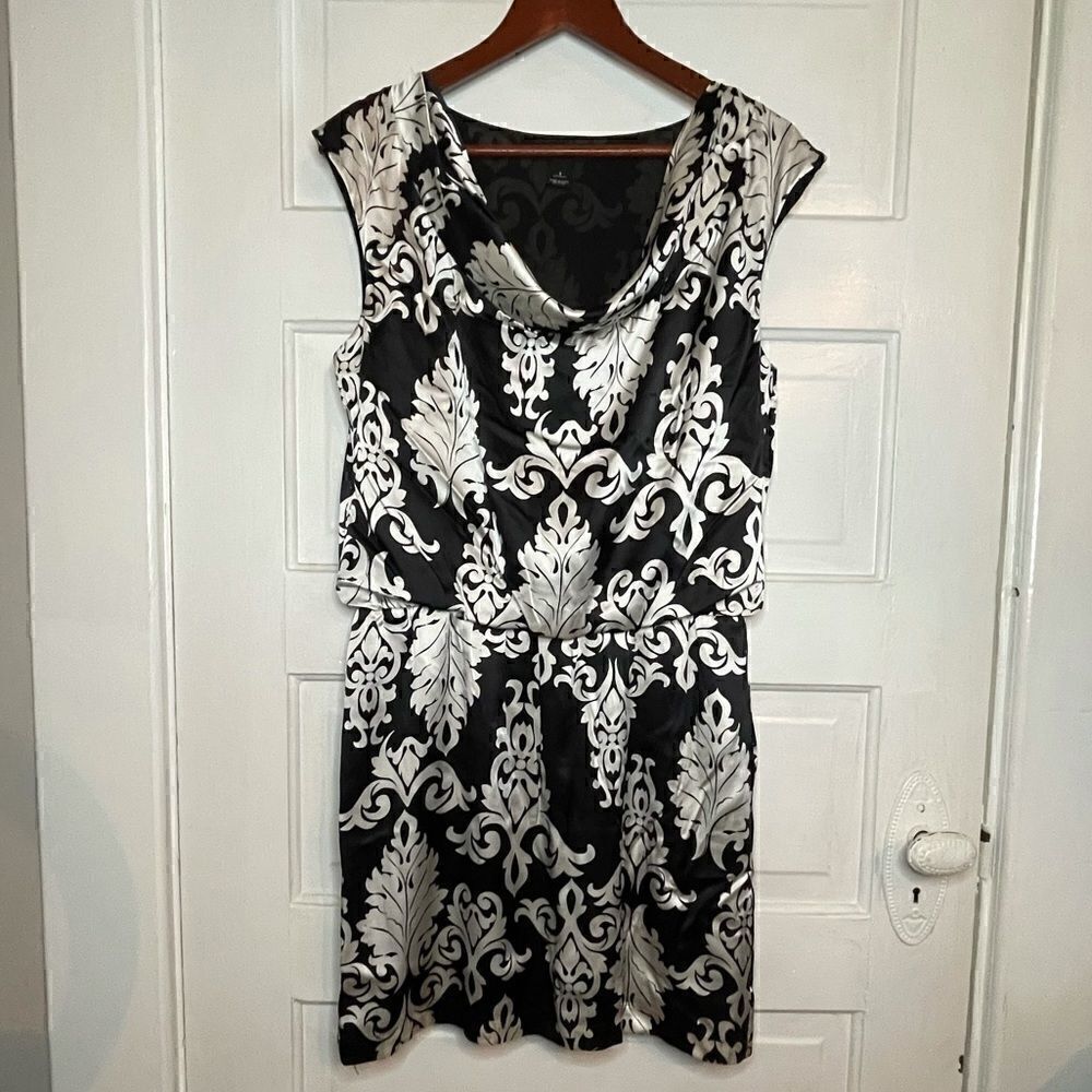 WHBM Silver & Black Pullover Dress